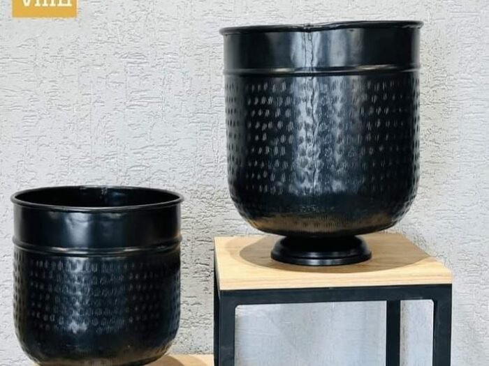 طقم فازات أسود