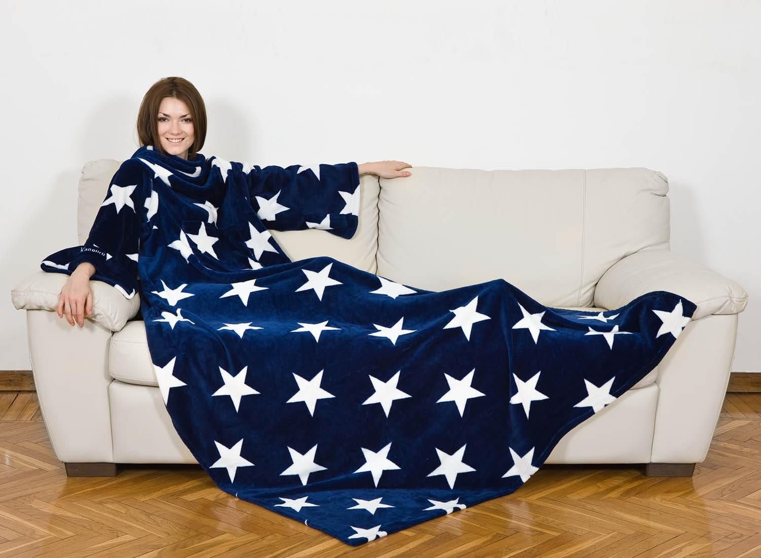 cm2a13m4h0iw701kfdi3sbwaz_2VuI6er29oTZYmubDTSb-2.jpg حرام سهرة - Deluxe Star - الصورة 1