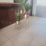 قوار معدني مع ستاند ذهبي - Enclave