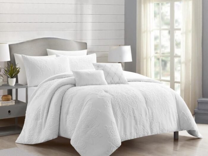 طقم بحاف كينج 8 قطع أبيض - Demion