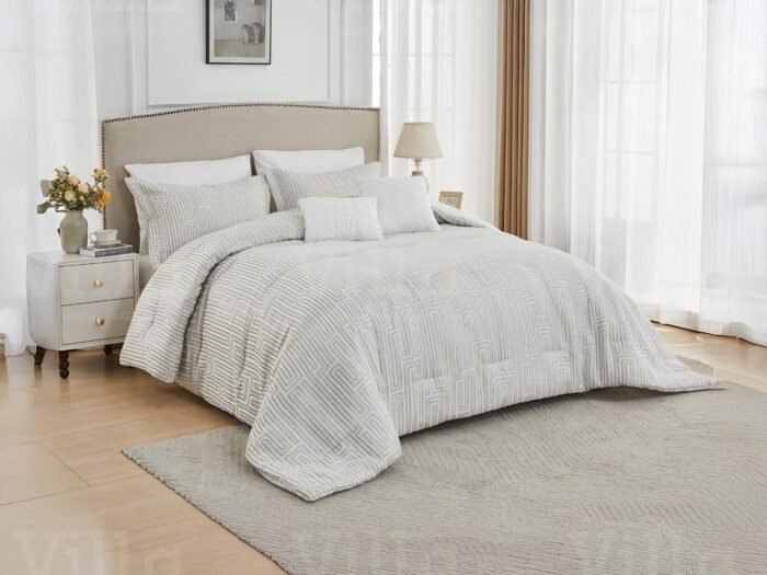 طقم لحاف 8 قطع كينج أيفوري  - Royce