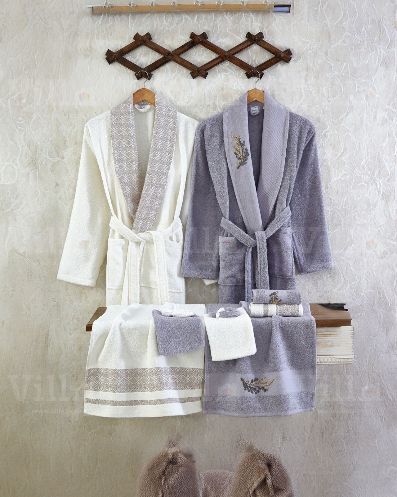 cmgcm9srz1cic01hn49anc9xv_49dec68b-9f1f-4c52-825e-4a102fe712f3-2.jpg طقم ارواب 10 قطع قطن تركي - ليلك وكريمي - الصورة 1