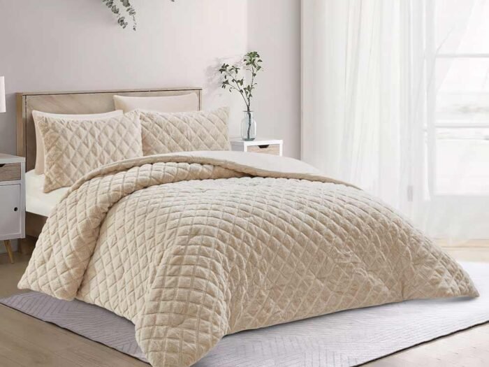 طقم لحاف شتوي بيج مخمل  - RUBIK