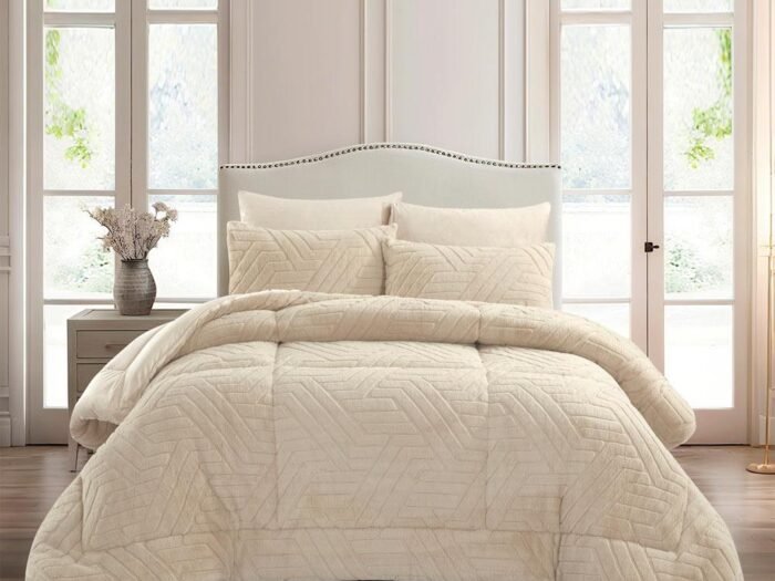 طقم لحاف شتوي مخمل كينج بيج - CHEVRONE