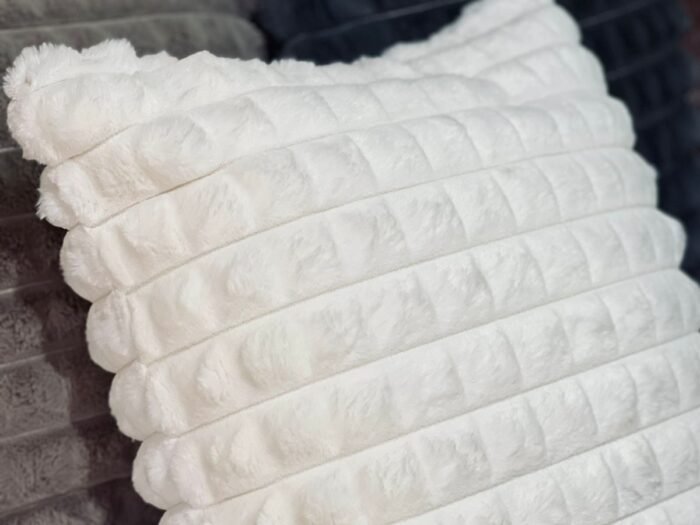 قرنة فرو الأرنب - SIZO