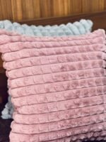 ⁦قرنة فرو الأرنب - SIZO⁩ - الصورة ⁦2⁩