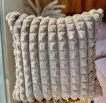 ⁦قرنة فرو الأرنب - SIZO⁩ - الصورة ⁦4⁩