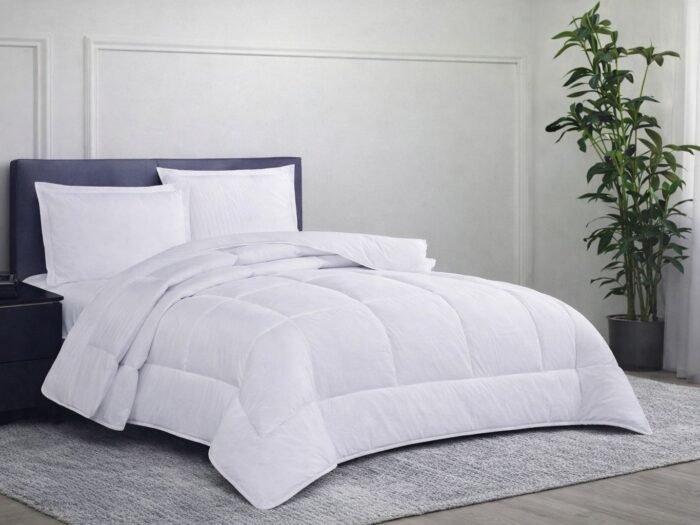 لحاف فندقي أبيض مايكروفيبر مفرد  - OM24