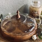 مضيفة خشب هندي مدور مع غطاء زجاج