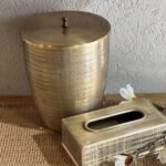 طقم سلة مع بكيت محارم ذهبي