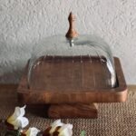 جاط حلويات خشب هندي مربع مع غطاء زجاج محزز  مع قاعدة خشب