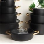 مقلى 28 سم جرانيت أسود مع غطاء زجاج ويدين ذهبي