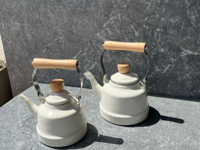 أبريق شاي زينكو بيج مع يد خشب