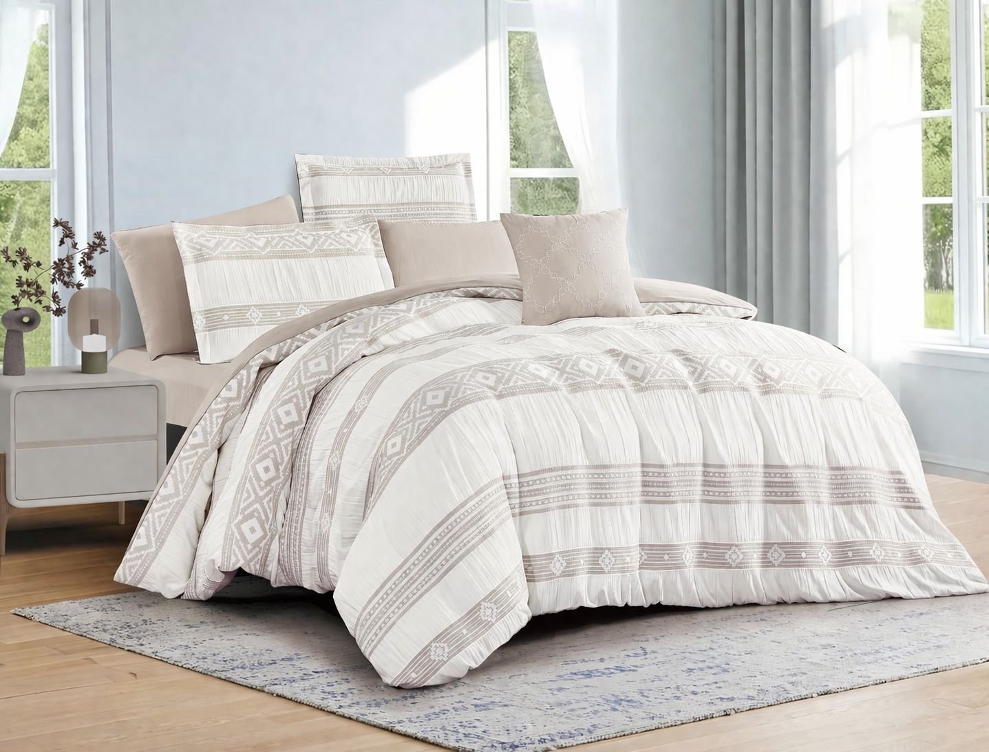 WhatsApp Image 2026-04-05 at 12.48.30 PM طقم لحاف كينج 7 قطع أبيض وموكا - K-Zen 01 - الصورة 1