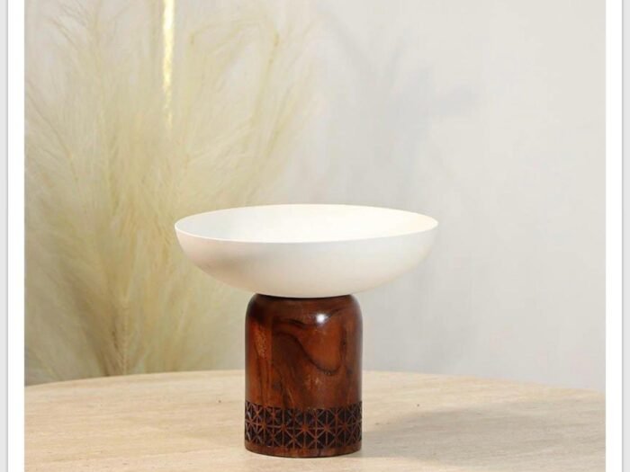 مضيفة مدور 20 سم تنك بيج رجل خشب محفر